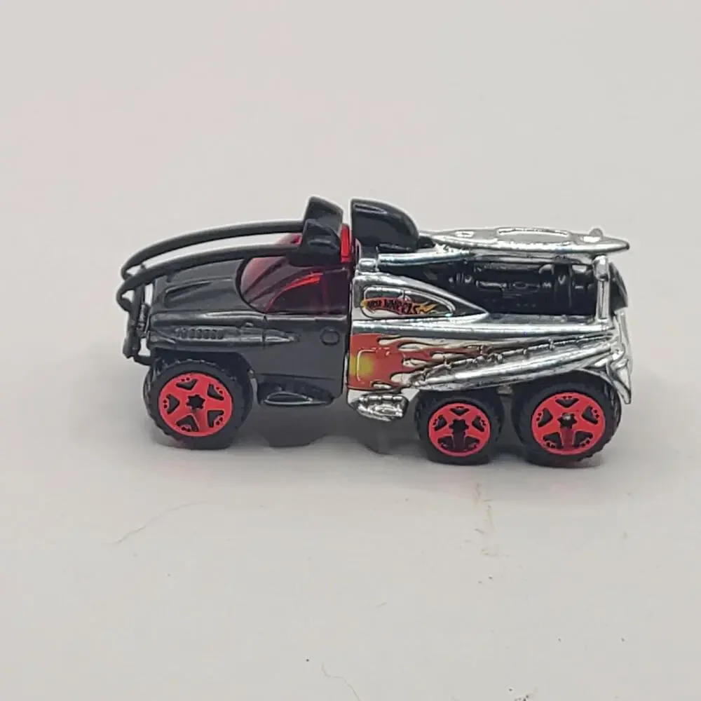 Hot wheels 2000  XS-IVE Black & Chrome with Red Wheel - Loose Collectable